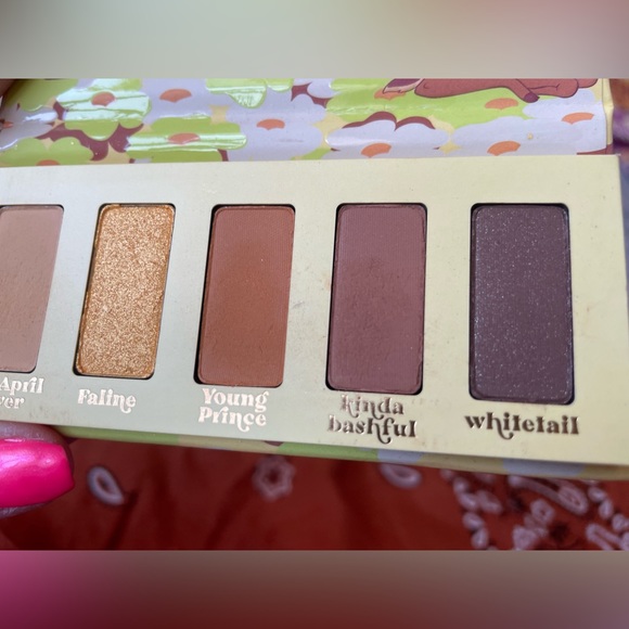 Colourpop Limited Edition Disney’s Bambi Pressed Powder Palette - Picture 4 of 5